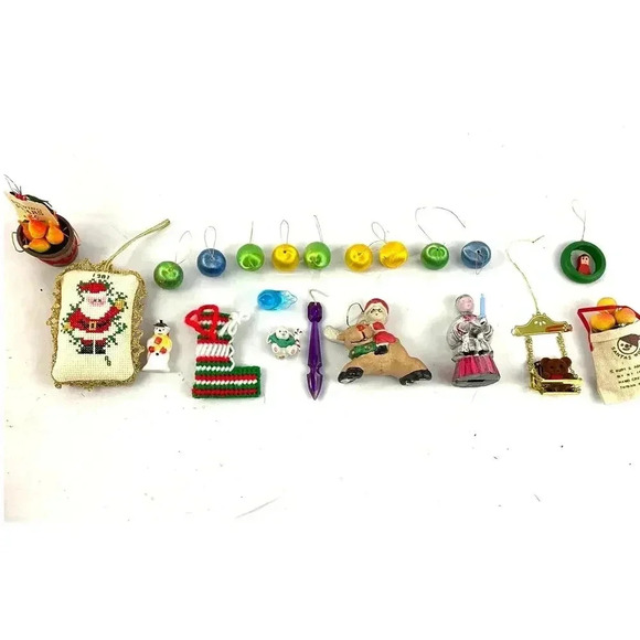 21x VTG Holiday Ornaments Christmas Satin Balls Stocking Snowman Fruit - Picture 1 of 9